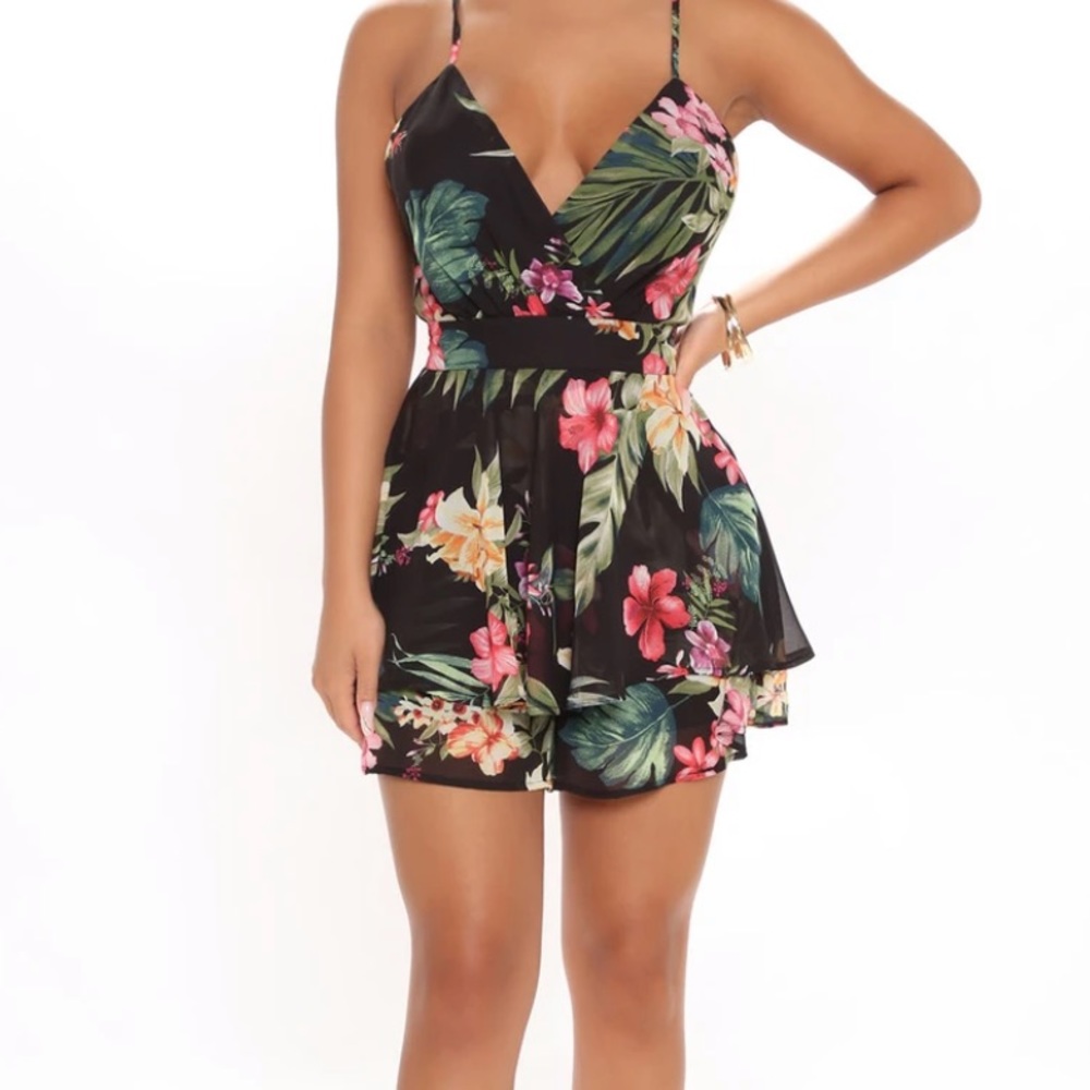 Fashion Nova Dream On Floral Romper XL